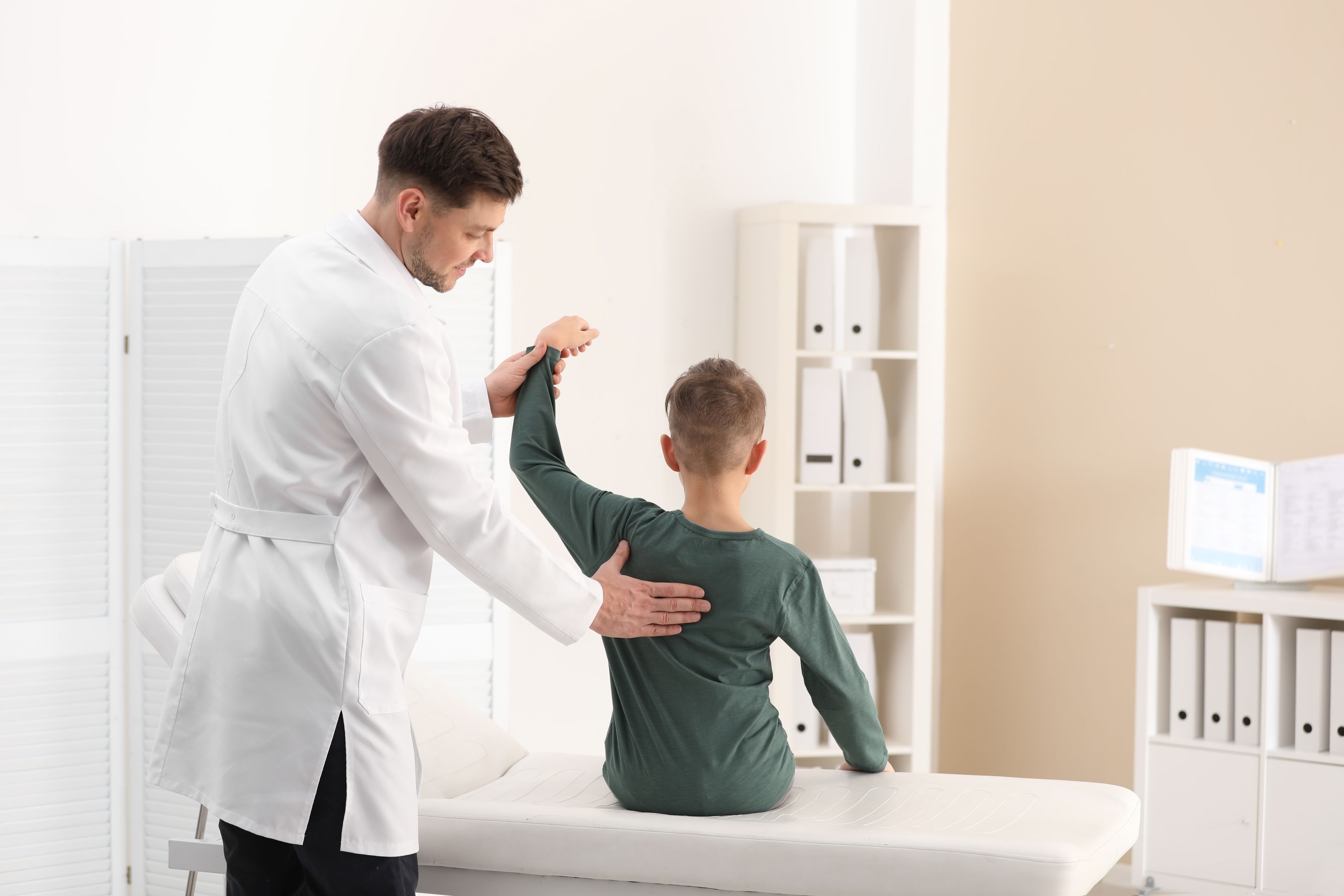 cirugia-de-colunma-pediatrica.jpg